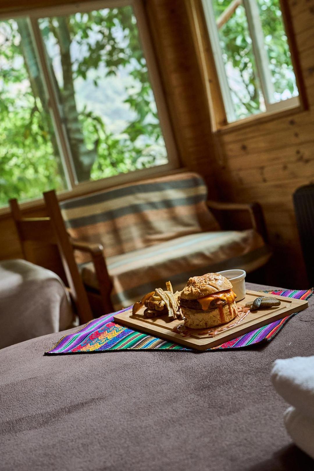 Tree House Lodge Machu Picchu Bagian luar foto